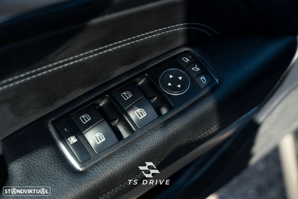 Mercedes-Benz E 220 CDI 7G-TRONIC Avantgarde - 24