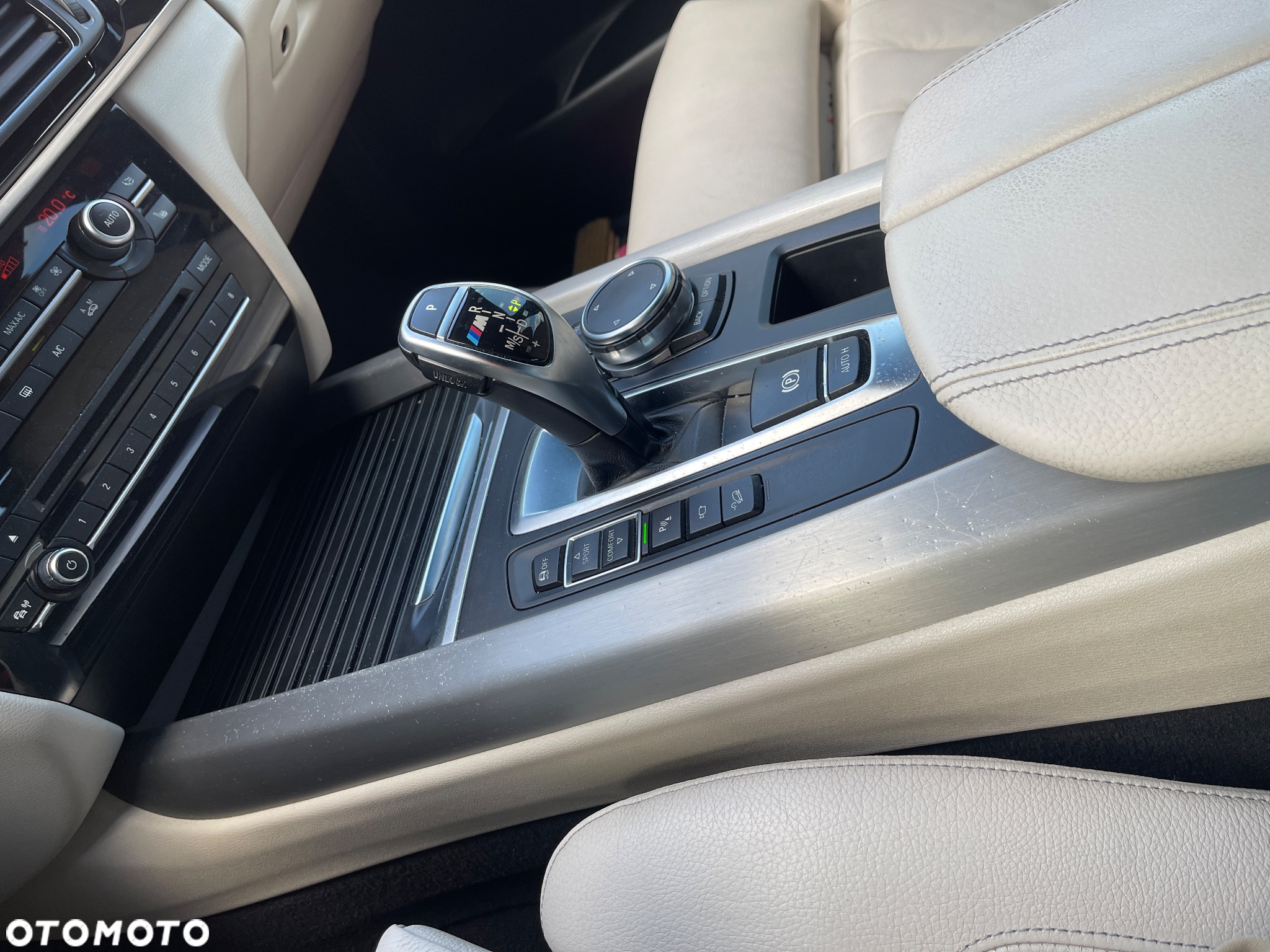 BMW X5 xDrive40d - 16