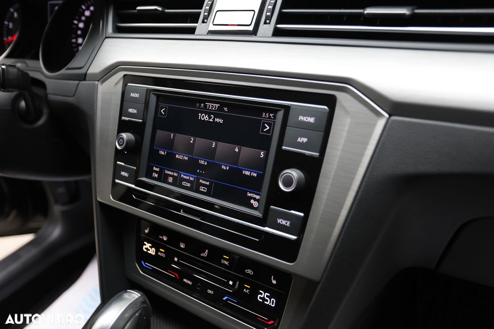 Volkswagen Passat 1.5 TSI ACT DSG Comfortline - 7