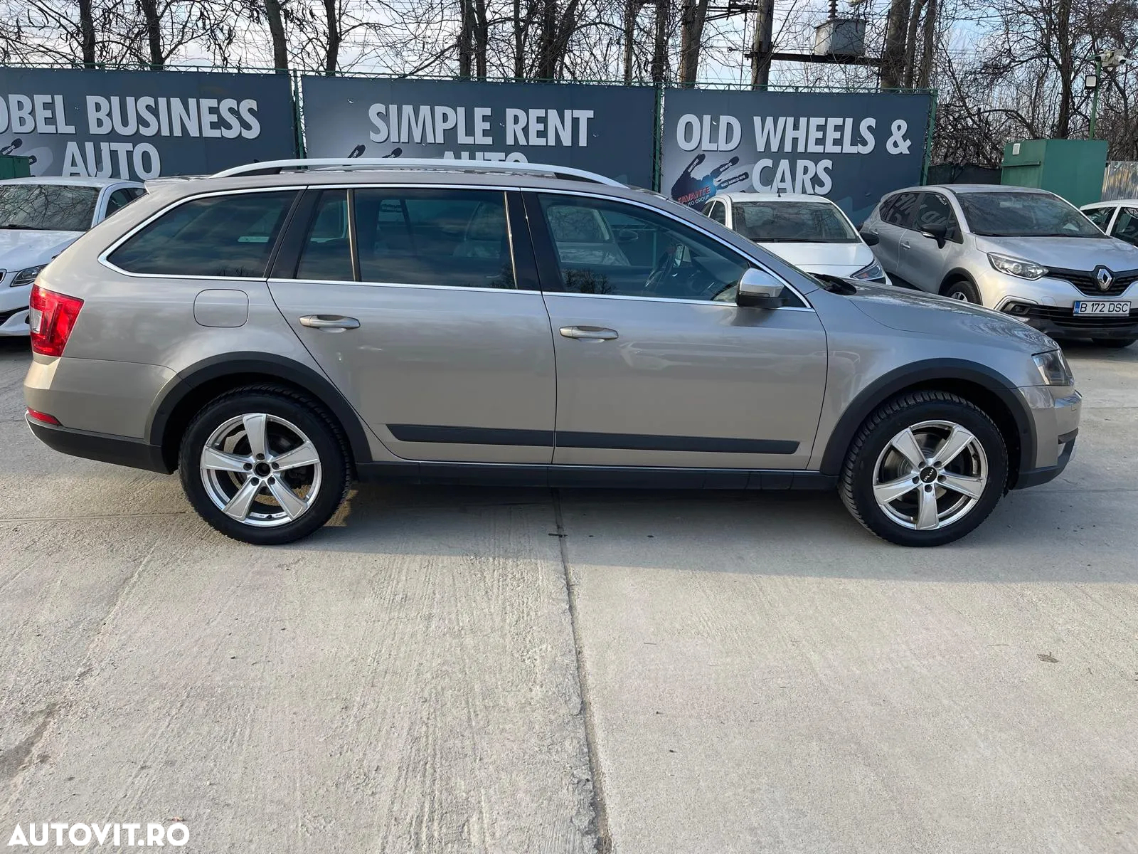 Skoda Octavia Combi Diesel 2.0 TDI 4X4 DSG Scout - 22