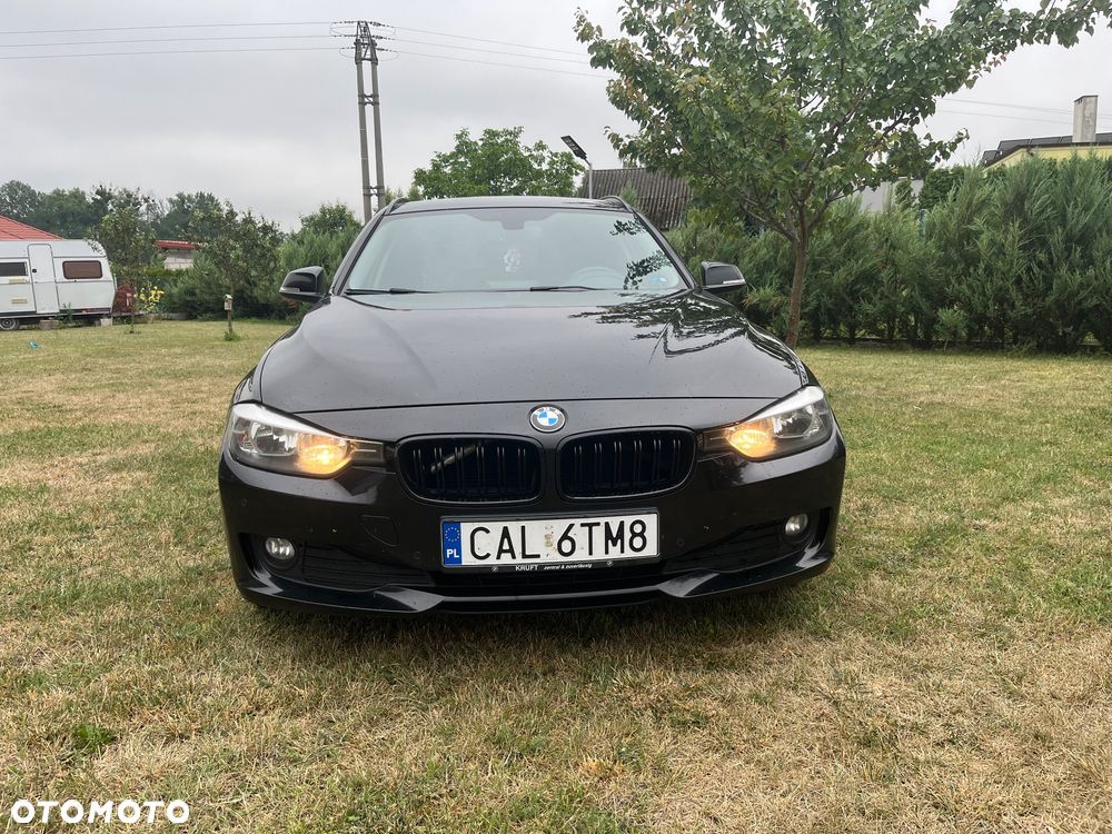 BMW Seria 3 318d DPF - 8