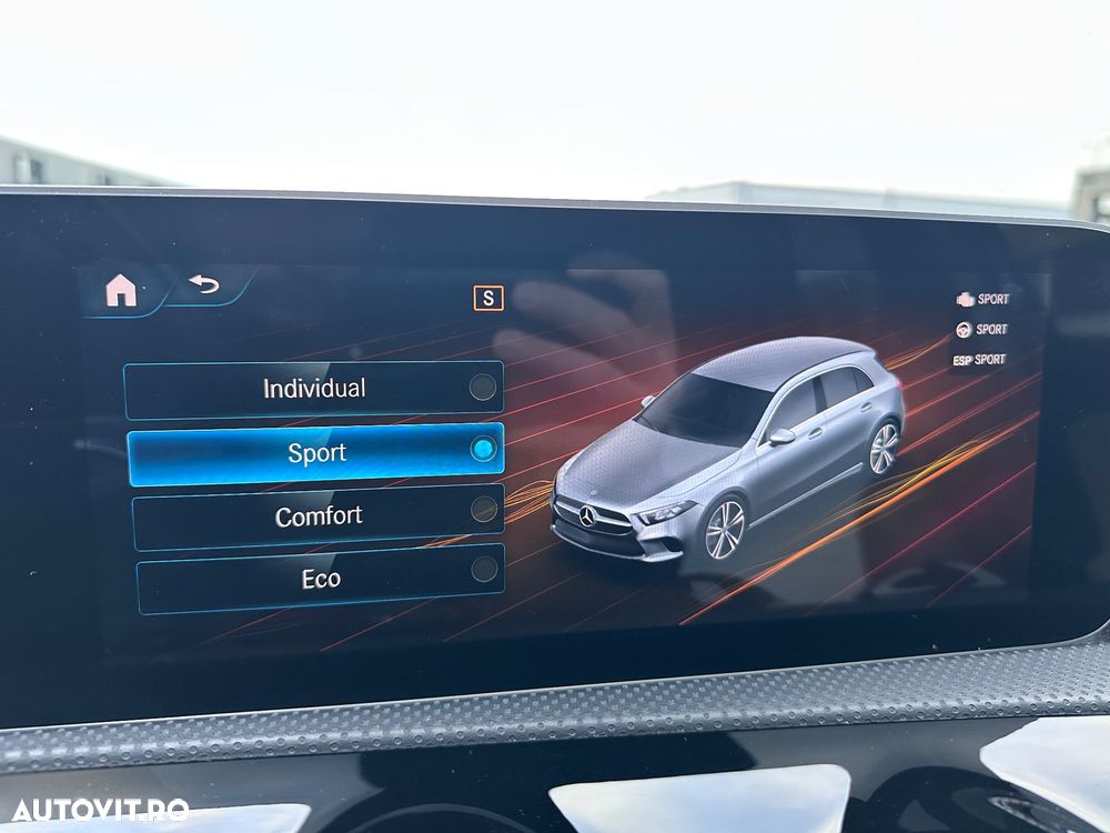 Mercedes-Benz A 200 7G-DCT AMG Line Advanced Plus - 13