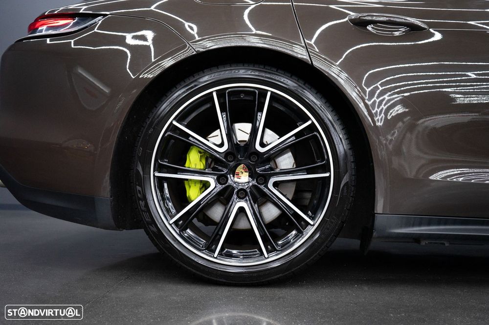 Porsche Panamera Sport Turismo 4 E-Hybrid - 13