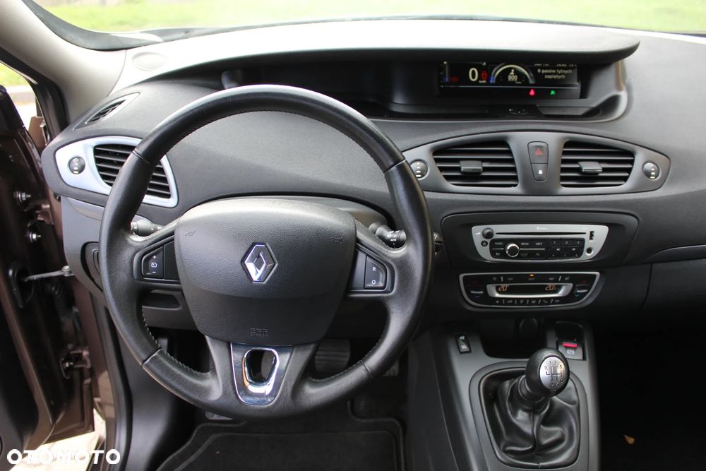 Renault Scenic - 20