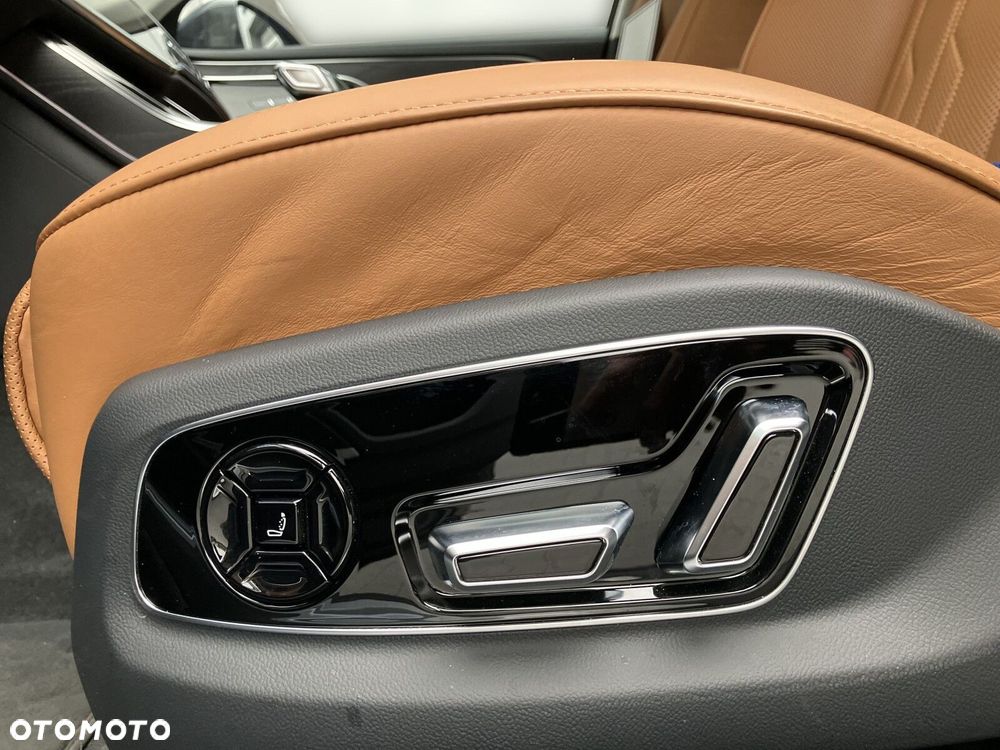 Audi A8 - 15