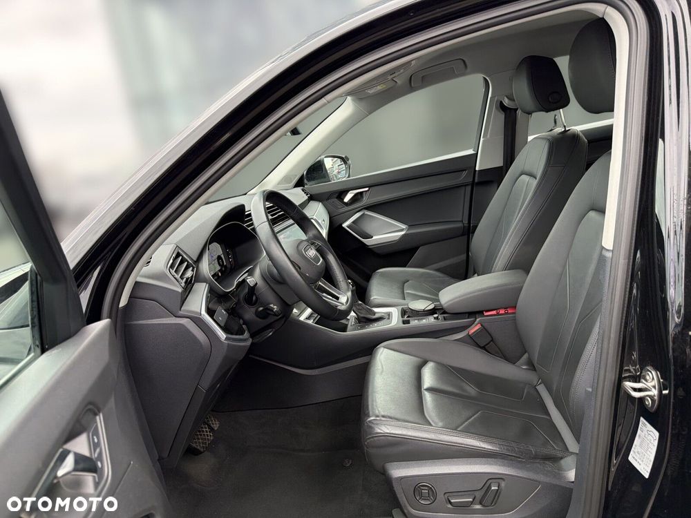 Audi Q3 Sportback - 11