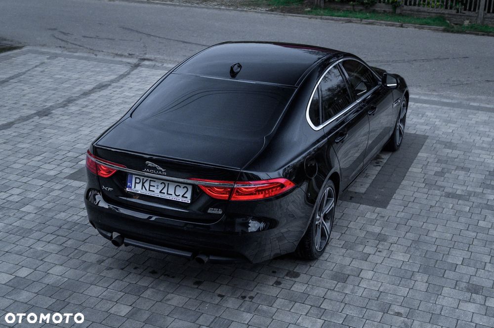 Jaguar XF 2.0 T AWD Prestige - 5