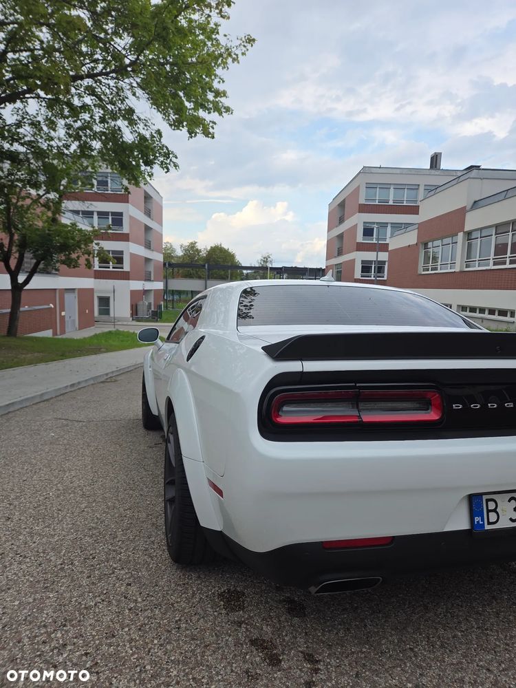 Dodge Challenger 6.4 Scat Pack Widebody - 9