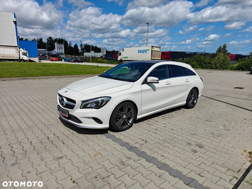 Mercedes-Benz CLA 180 7G-DCT UrbanStyle Edition - 2