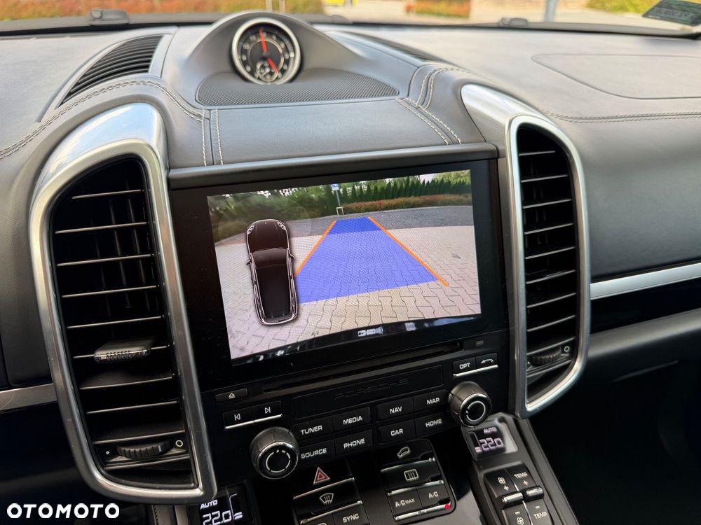 Porsche Cayenne Diesel Platinum Edition - 35