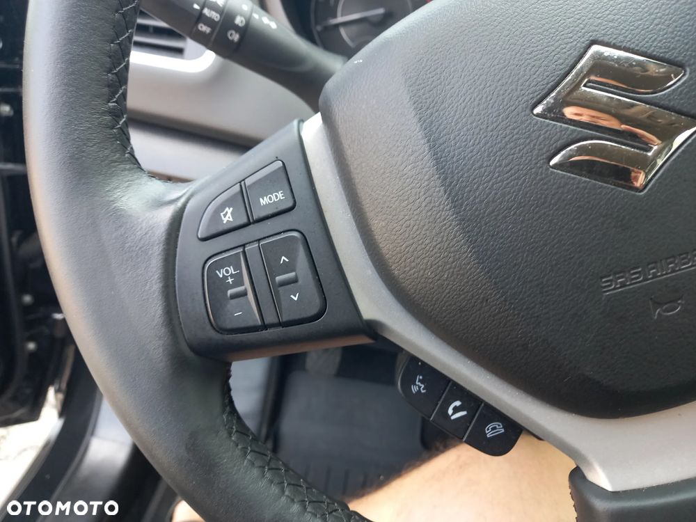 Suzuki S-Cross 1.4 SHVS Premium 4WD - 13