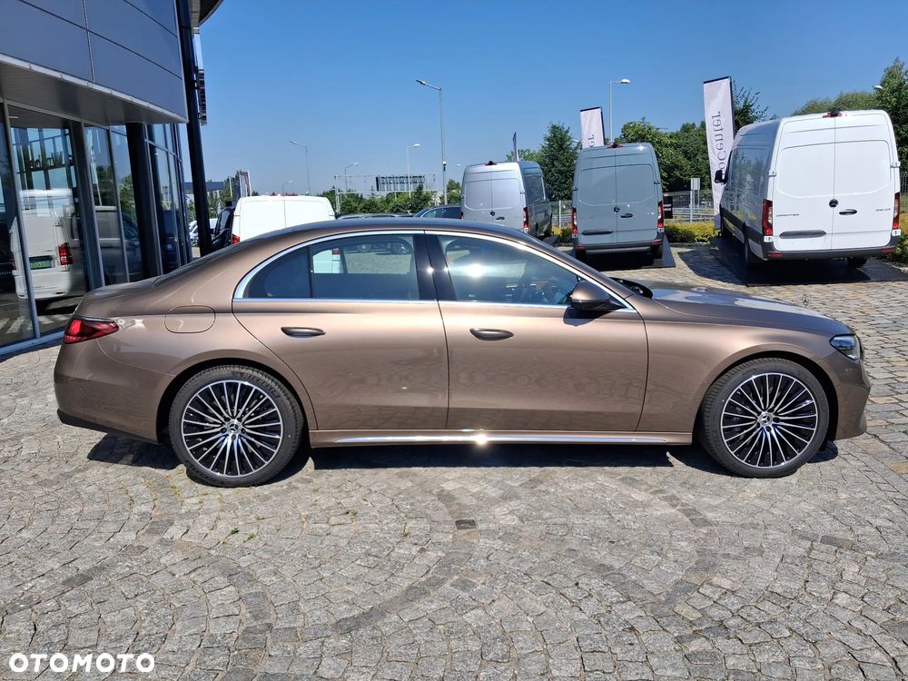 Mercedes-Benz Klasa E 300 de PHEV 4-Matic Avantgarde 9G-Tronic - 8