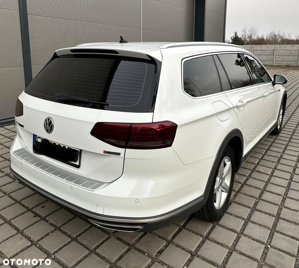 Volkswagen Passat 2.0 TDI SCR 4Mot DSG Comfortline - 10