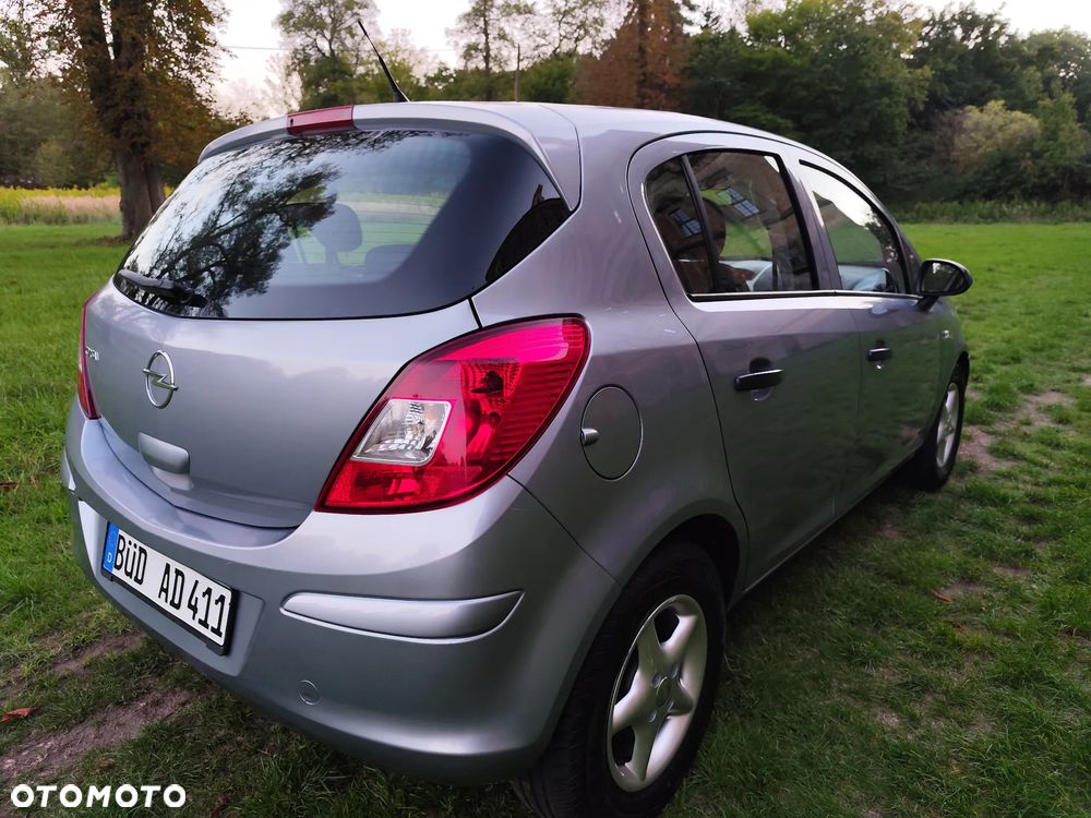 Opel Corsa 1.2 16V Easytronic Cosmo - 34