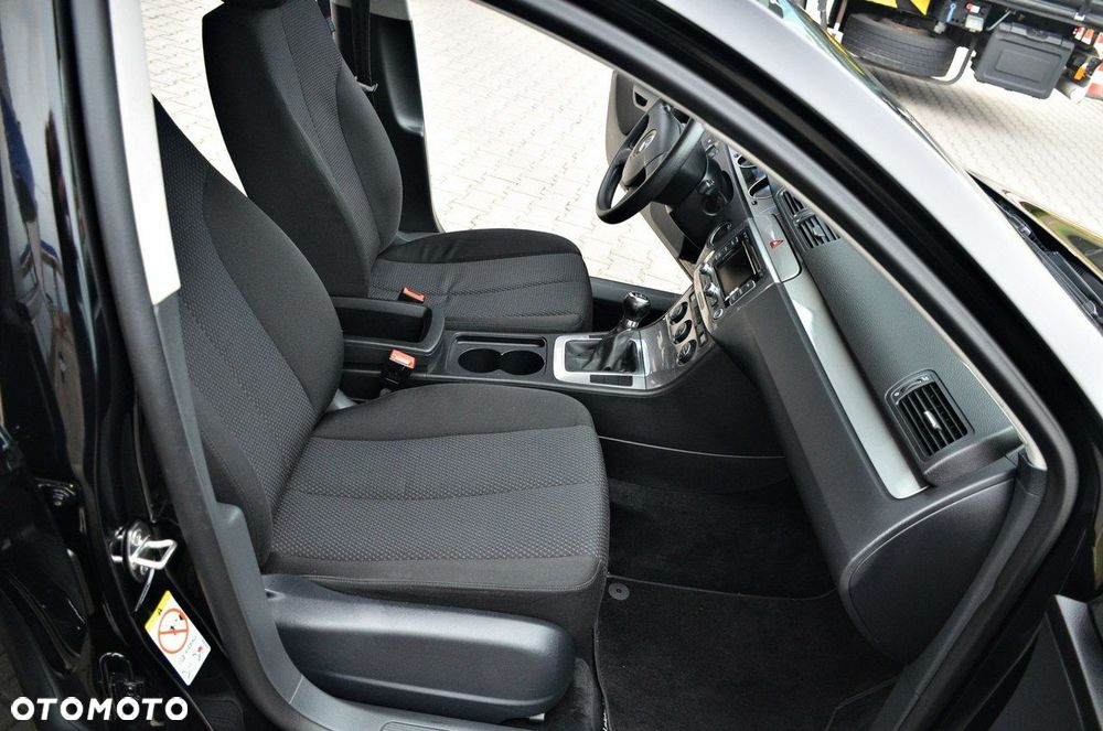 Volkswagen Passat - 18