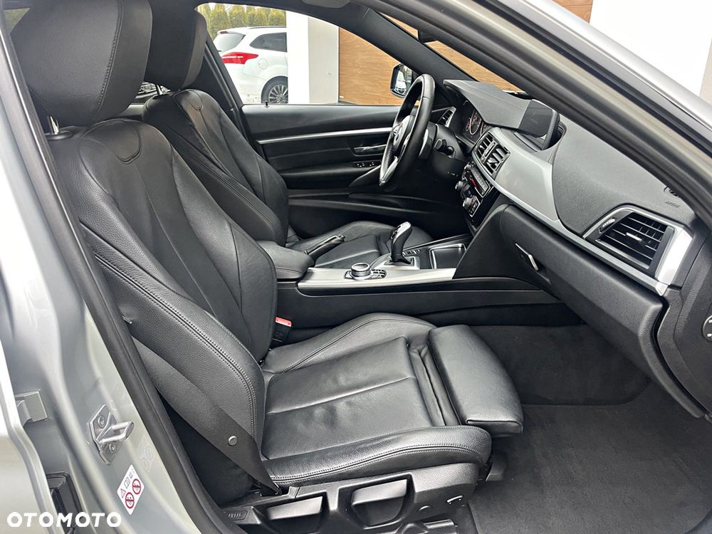 BMW Seria 3 320d Edition M Sport Shadow - 26