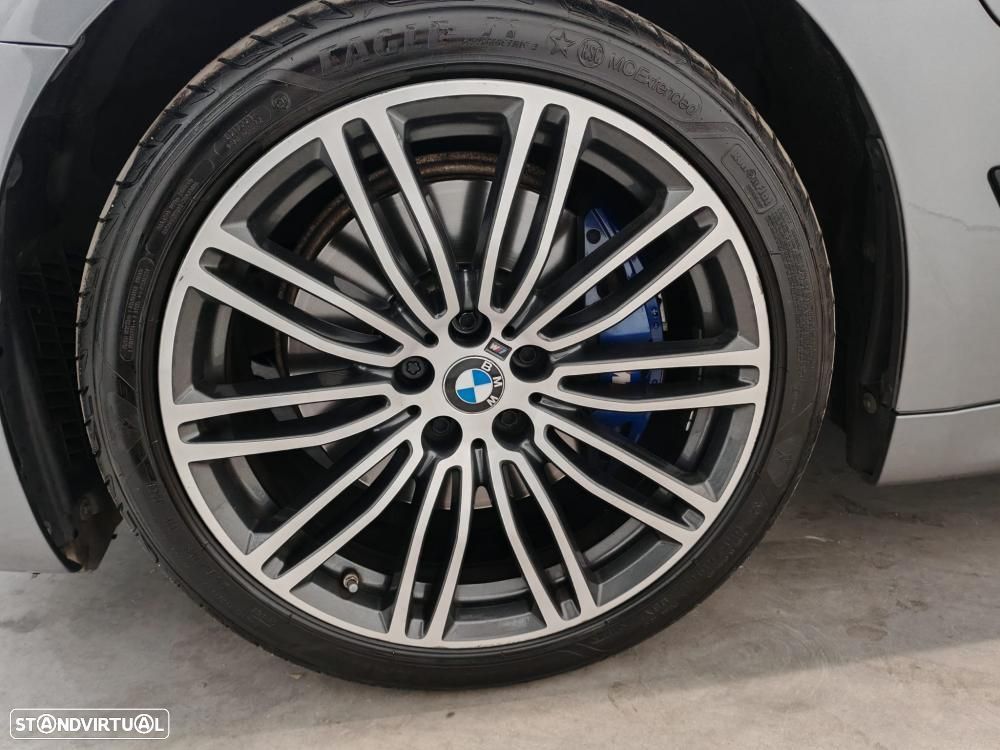 BMW 530 e iPerformance Pack M - 19