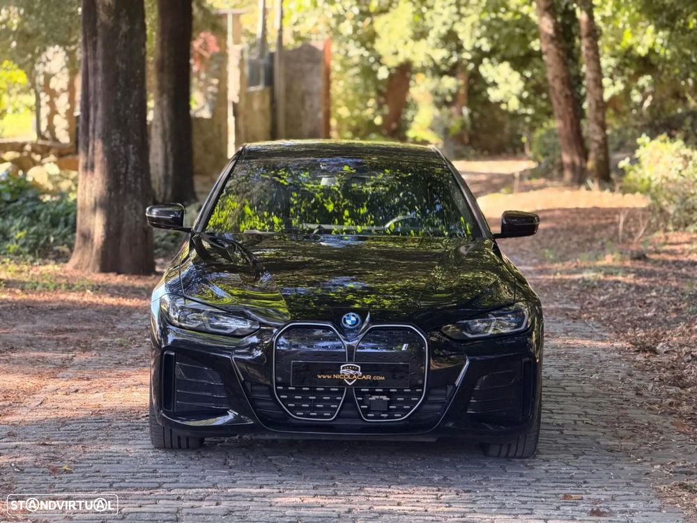 BMW i4 eDrive40 Desportiva M - 4