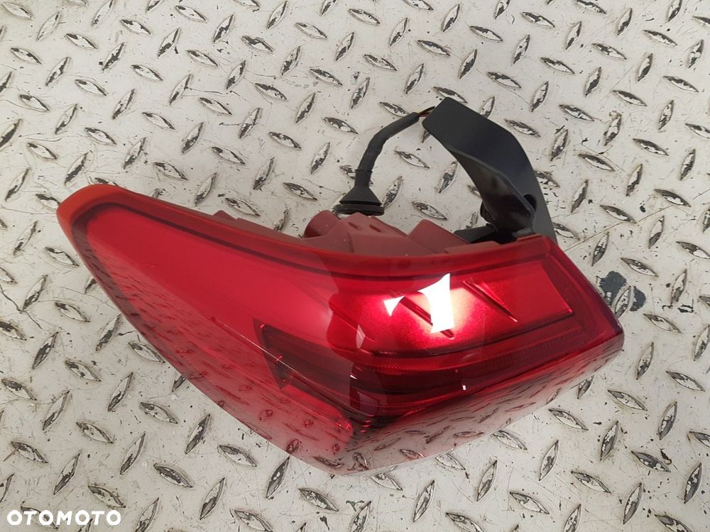 ORYGINALNA LAMPA KIA STONIC 17-21 LEWA TYŁ TYLNA W BŁOTNIK 92401-H8 - 5