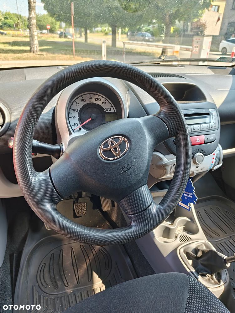 Toyota Aygo City - 13
