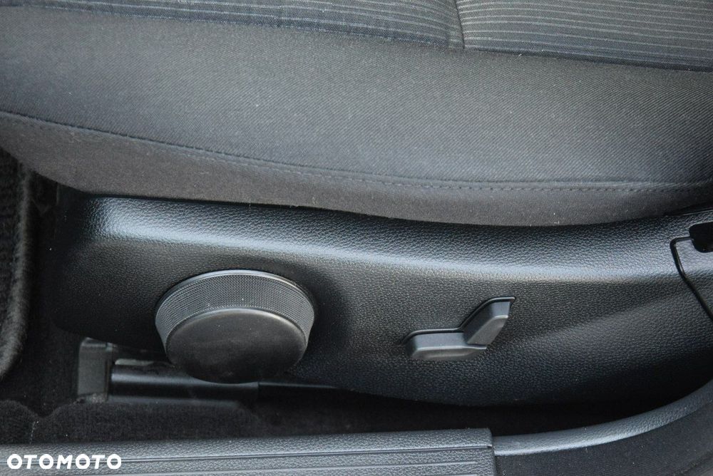 Mercedes-Benz Klasa C - 26