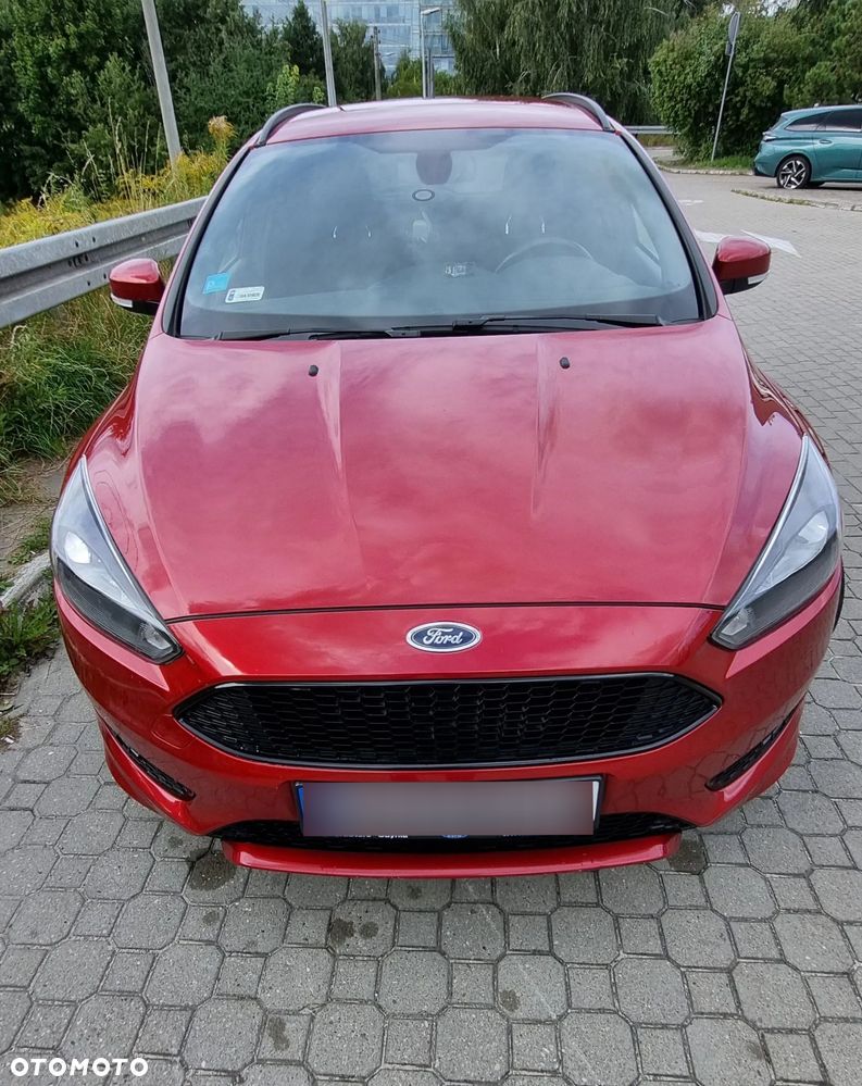 Ford Focus 1.5 EcoBoost ST-Line - 12