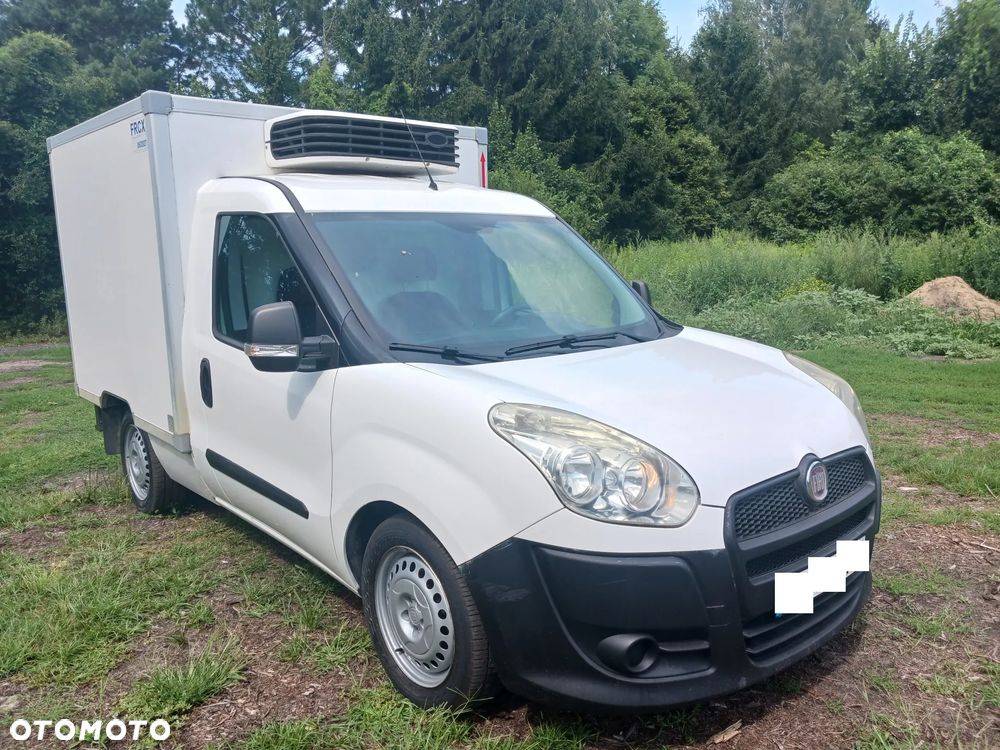 Fiat Doblo 1.3 JTD 2015r Izoterma chlodnia Mroźnia Agregat 230V lodziarka mrożonka - 15