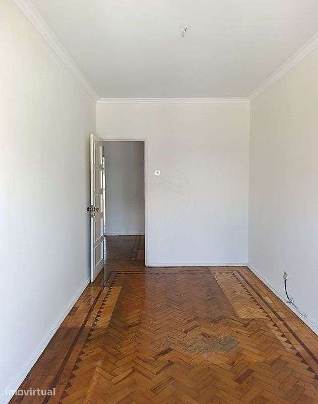 Apartamento T2 para arrendamento - Grande imagem: 4/14
