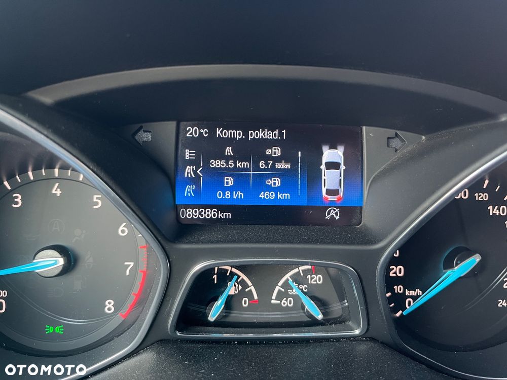 Ford Focus 1.0 EcoBoost Titanium ASS - 9