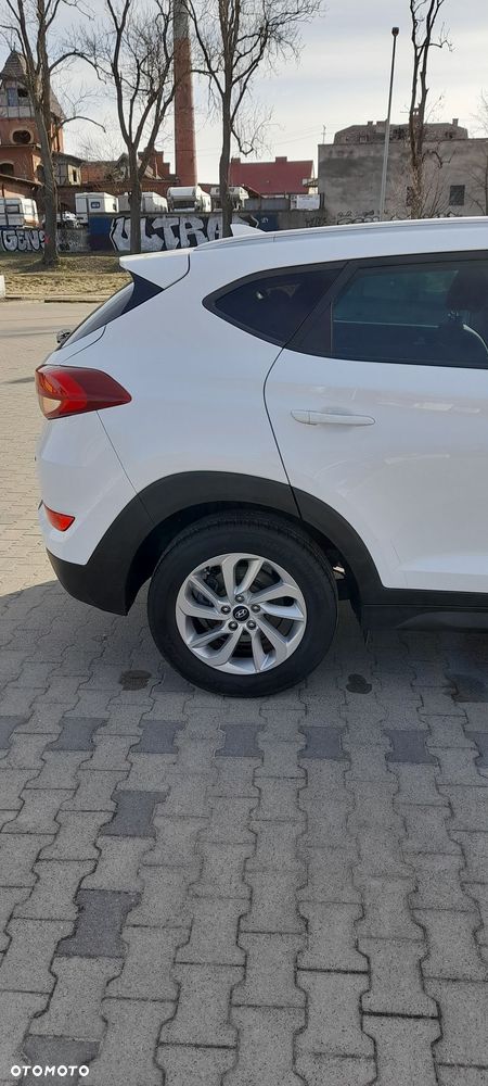 Hyundai Tucson blue 1.7 CRDi 2WD Passion - 9