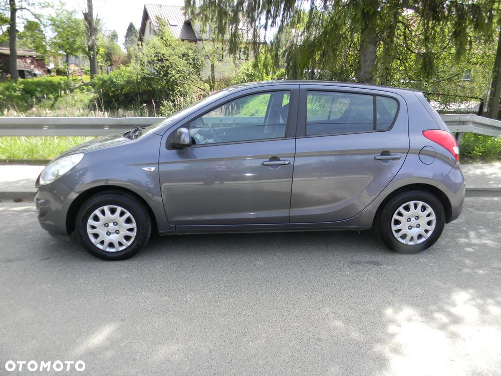 Hyundai i20 1.2 UEFA EURO 2012 Edition - 14