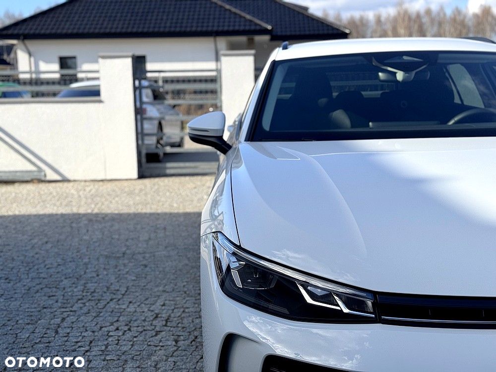 Volkswagen Passat - 5