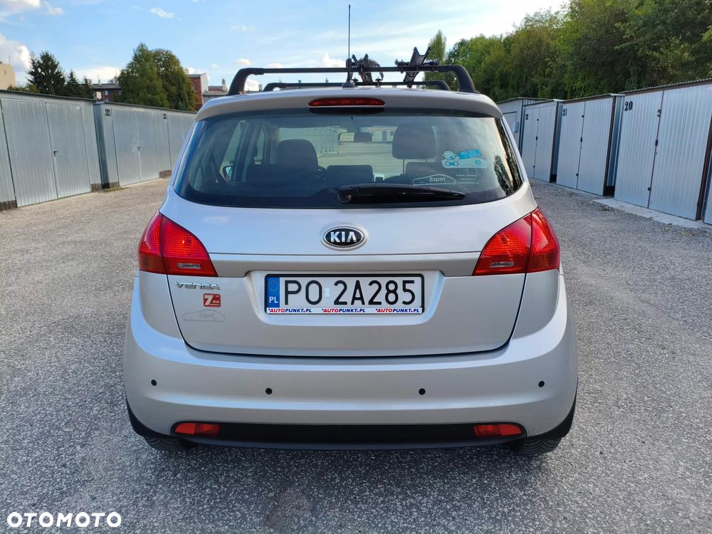 Kia Venga 1.4 M - 11