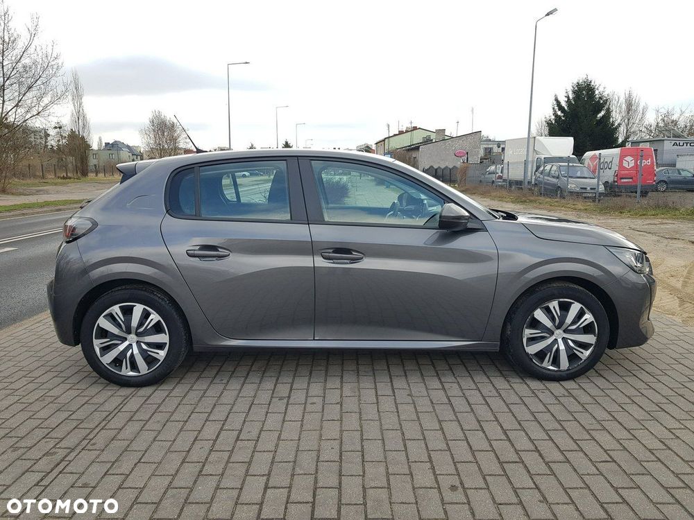 Peugeot 208 - 4
