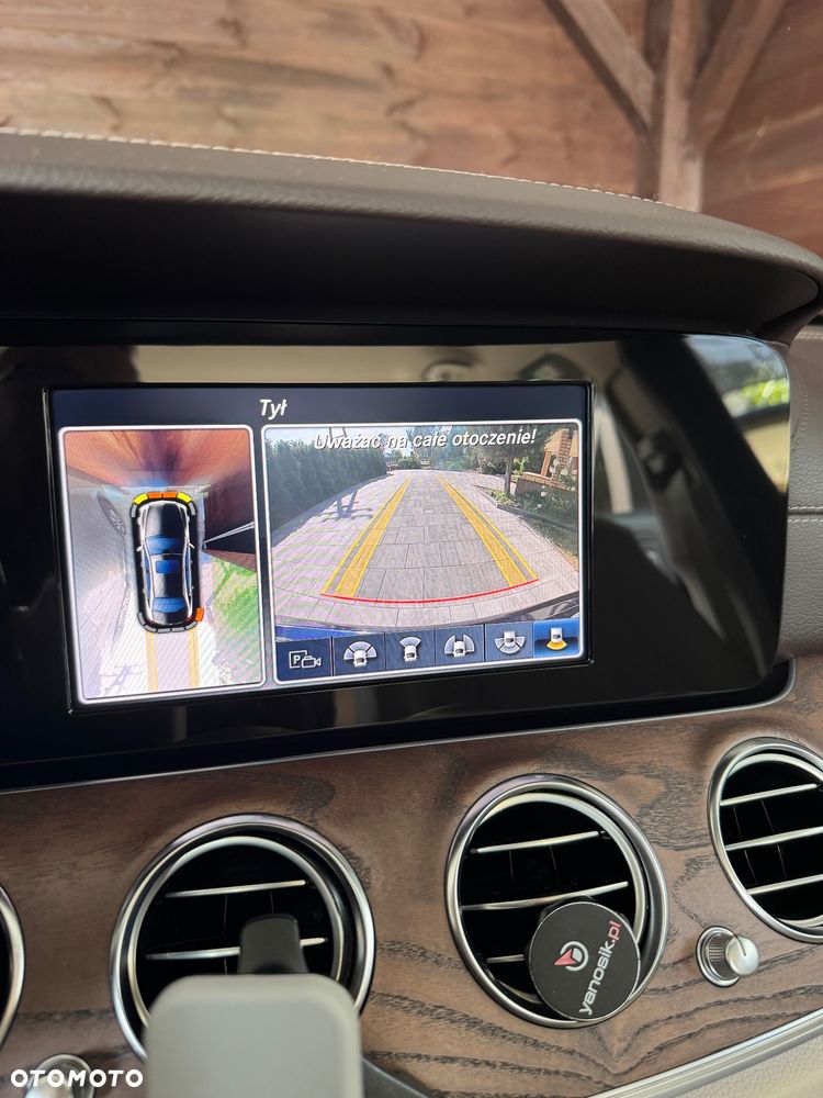 Mercedes-Benz Klasa E 220 d Business Edition 9G-TRONIC - 22