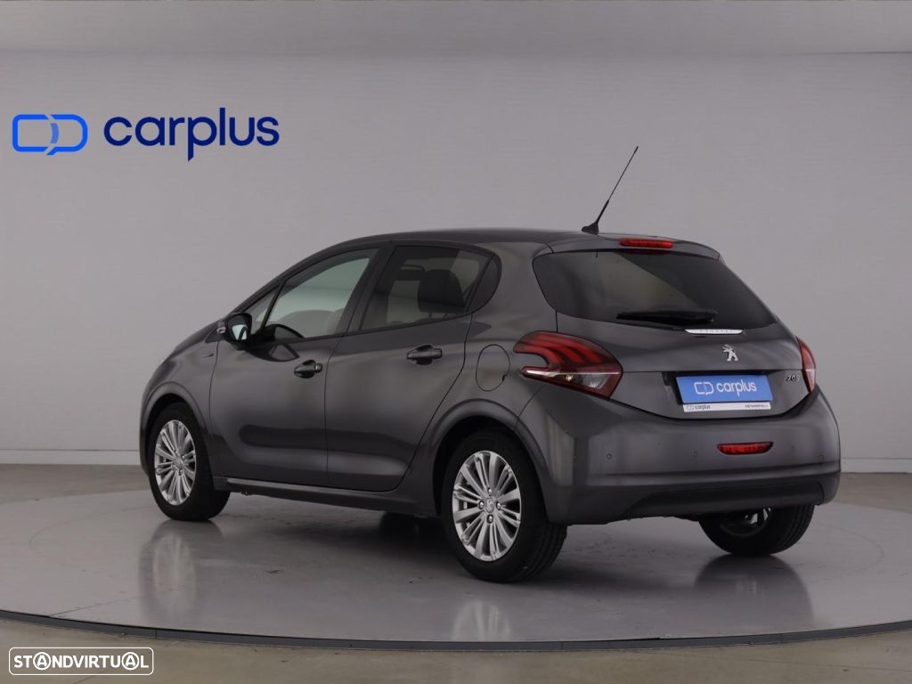 Peugeot 208 1.2 PureTech Signature - 5