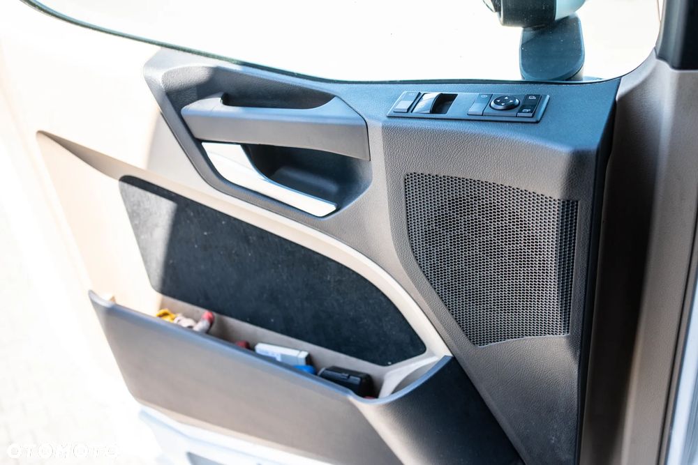 Mercedes-Benz ACTROS - 11