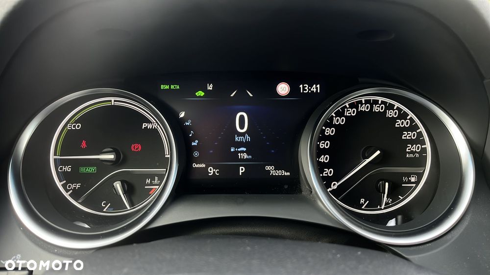 Toyota Camry 2.5 Hybrid Executive CVT - 17