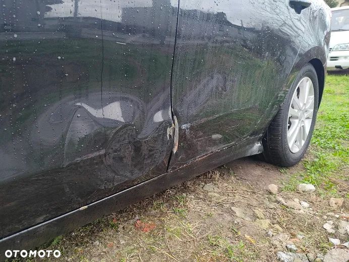 Kia Ceed 1.6 CRDi 128 Dream-Team Edition - 10