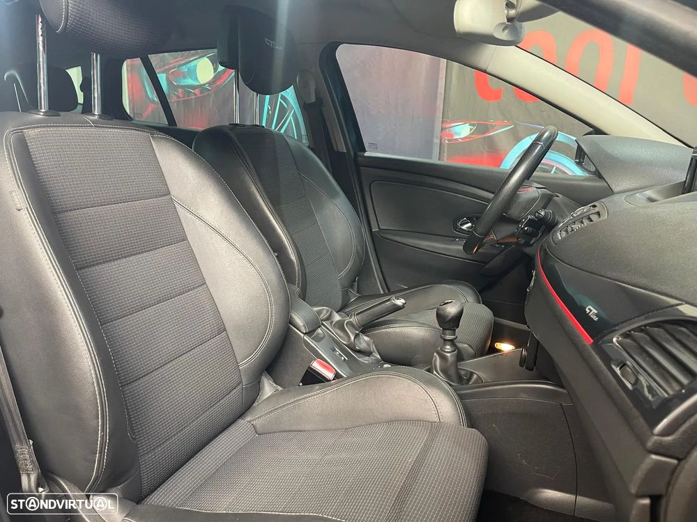 Renault Mégane Sport Tourer 1.5 dCi GT Line SS - 33