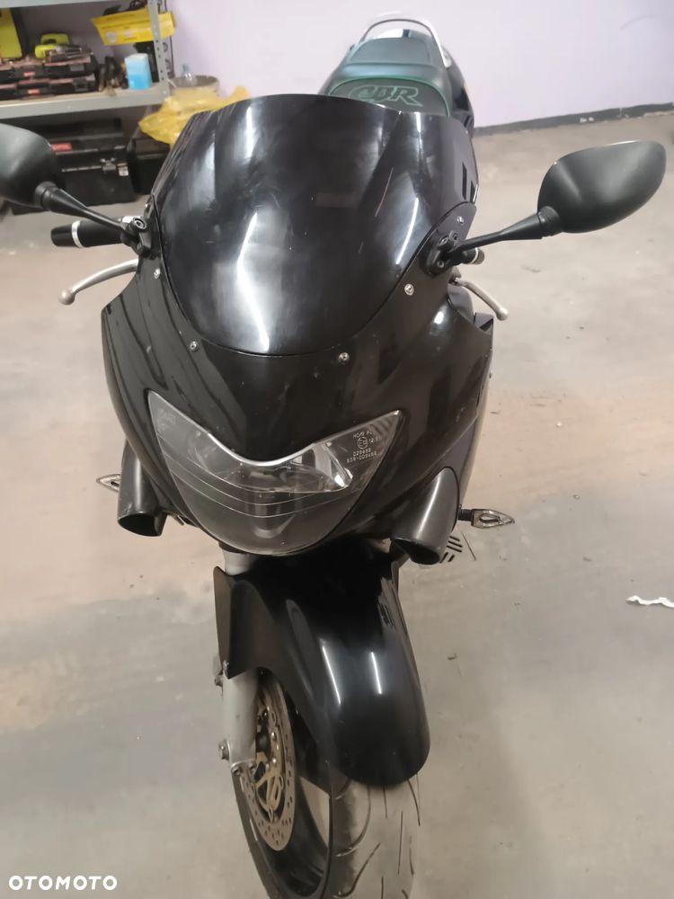 Honda CBR - 5