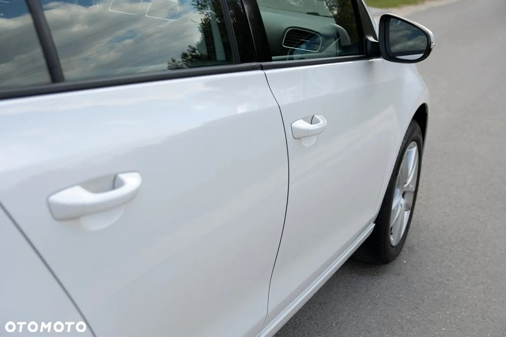 Volkswagen Golf - 16