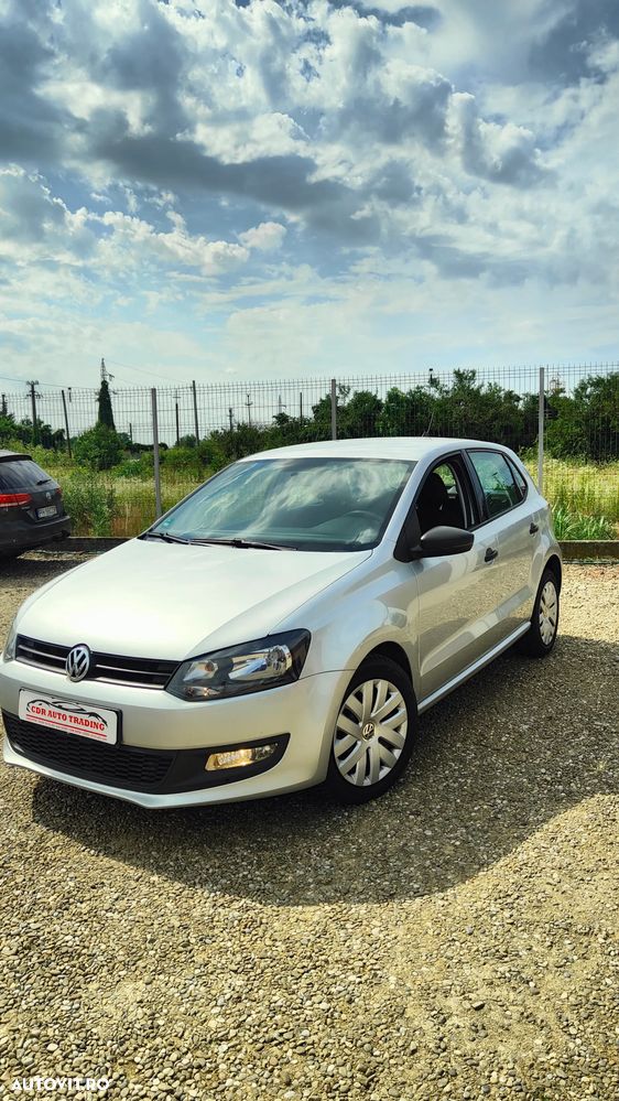 Volkswagen Polo - 2