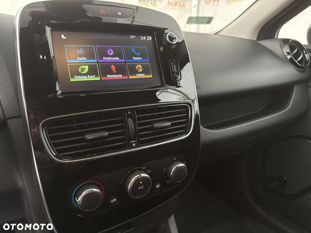 Renault Clio - 24