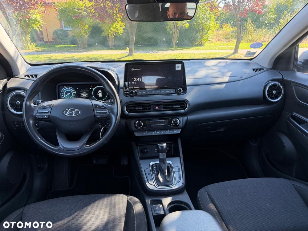 Hyundai Kona - 11