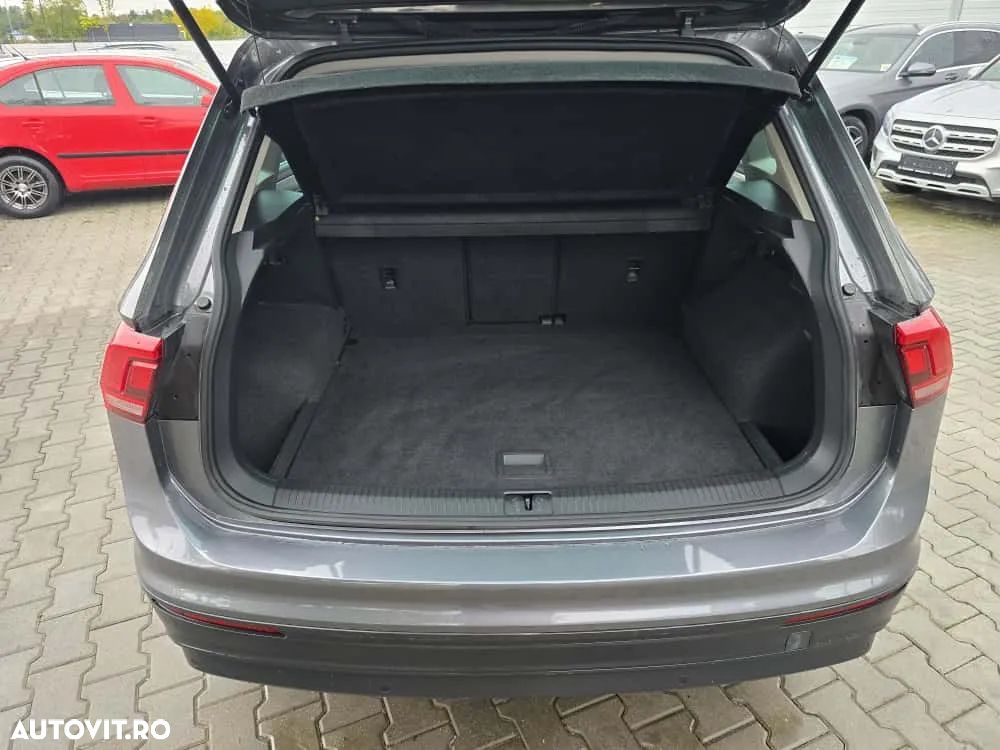Volkswagen Tiguan 1.6 TDI SCR Comfortline - 11