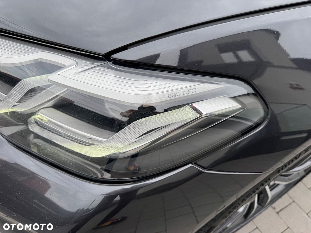 BMW Seria 5 530d xDrive mHEV M Sport sport - 13
