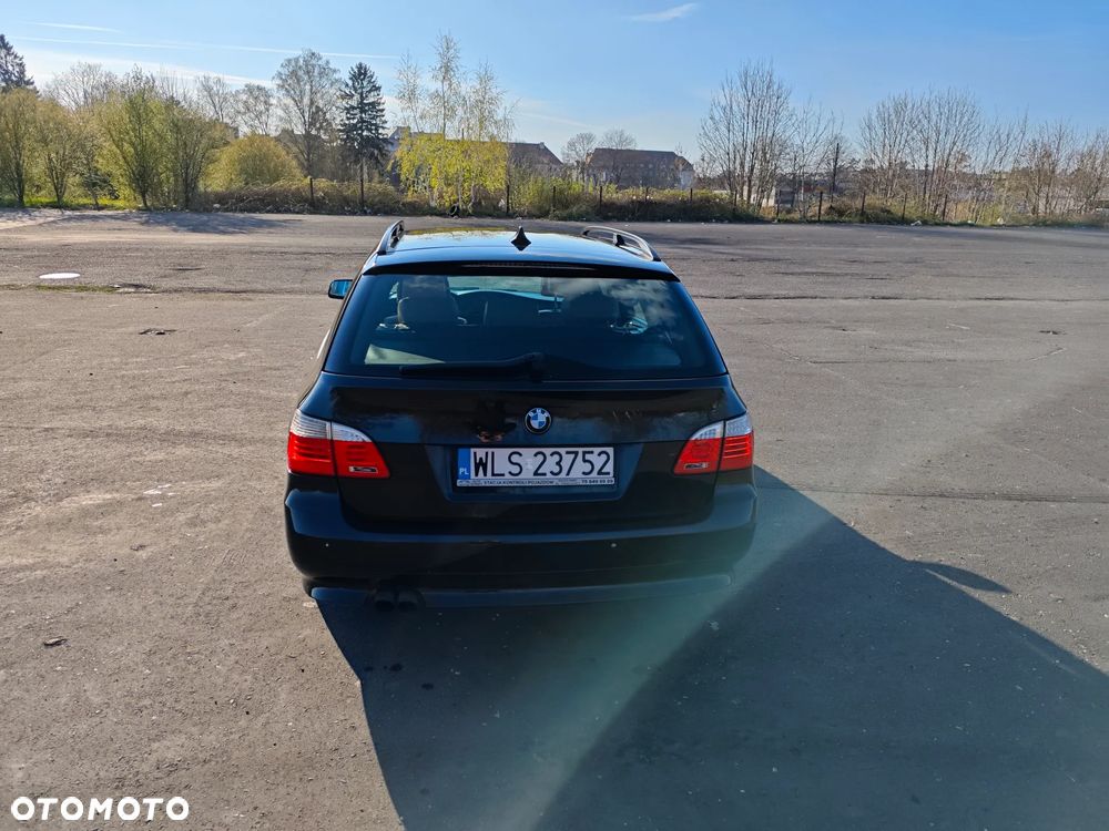 BMW Seria 5 525d - 6
