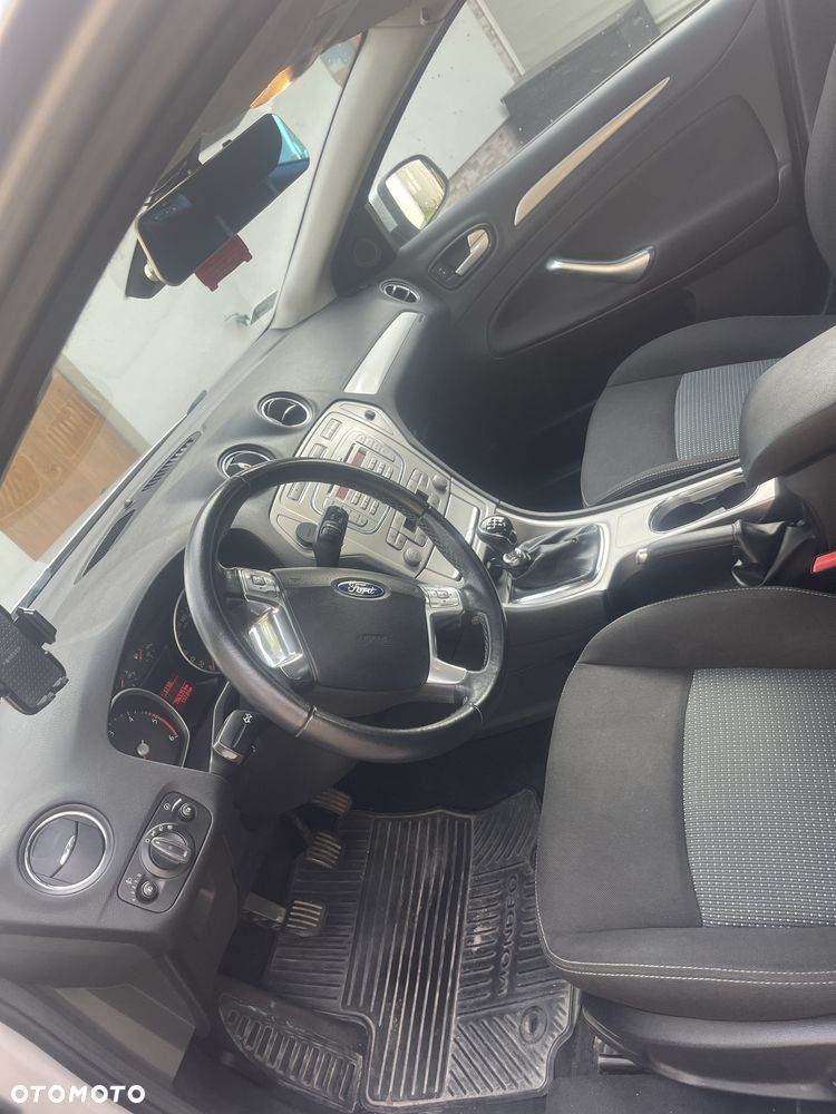 Ford Mondeo - 6