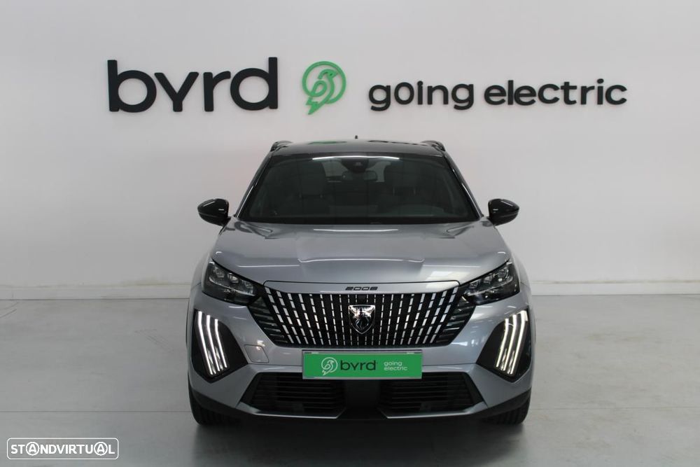 Peugeot e-2008 50 kWh GT — photo 3